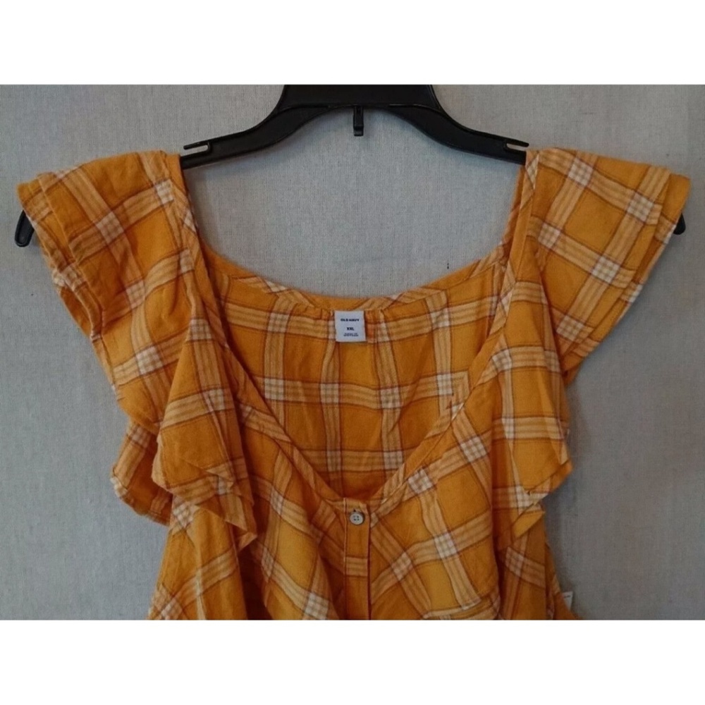 Women's Flowing Yellow Checkered Old Navy Blouse - Picture 2 of 5